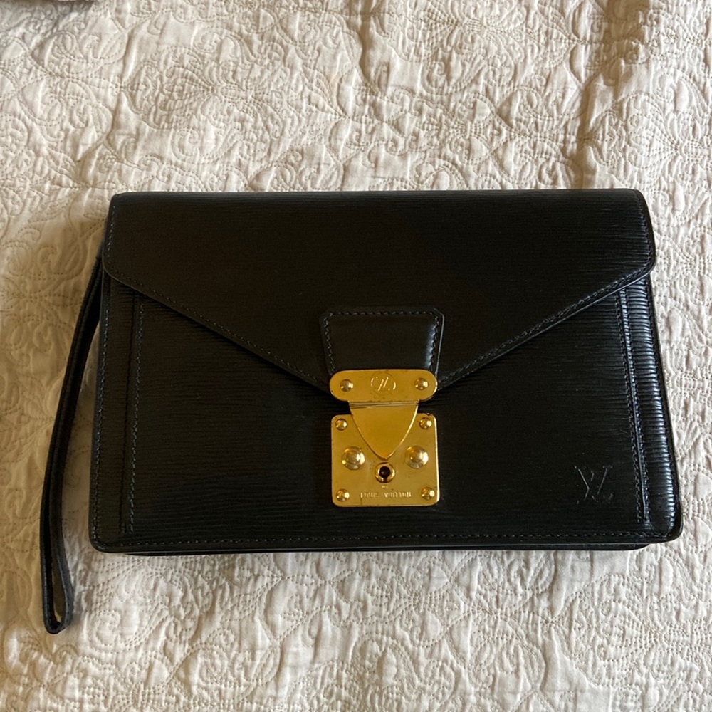 Lv clutch vintage